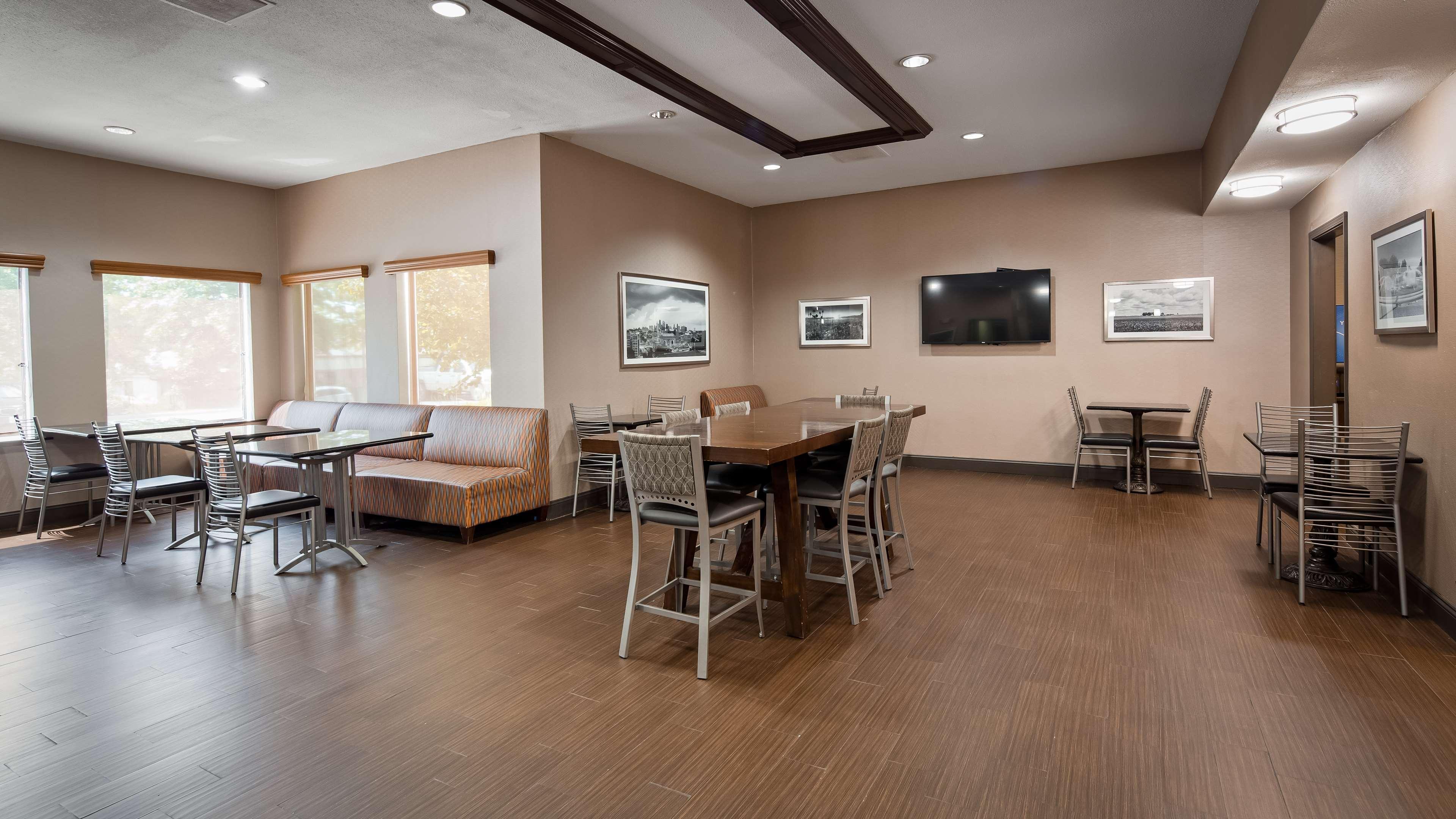 Best Western Plus Lee'S Summit Hotel & Suites Exterior foto