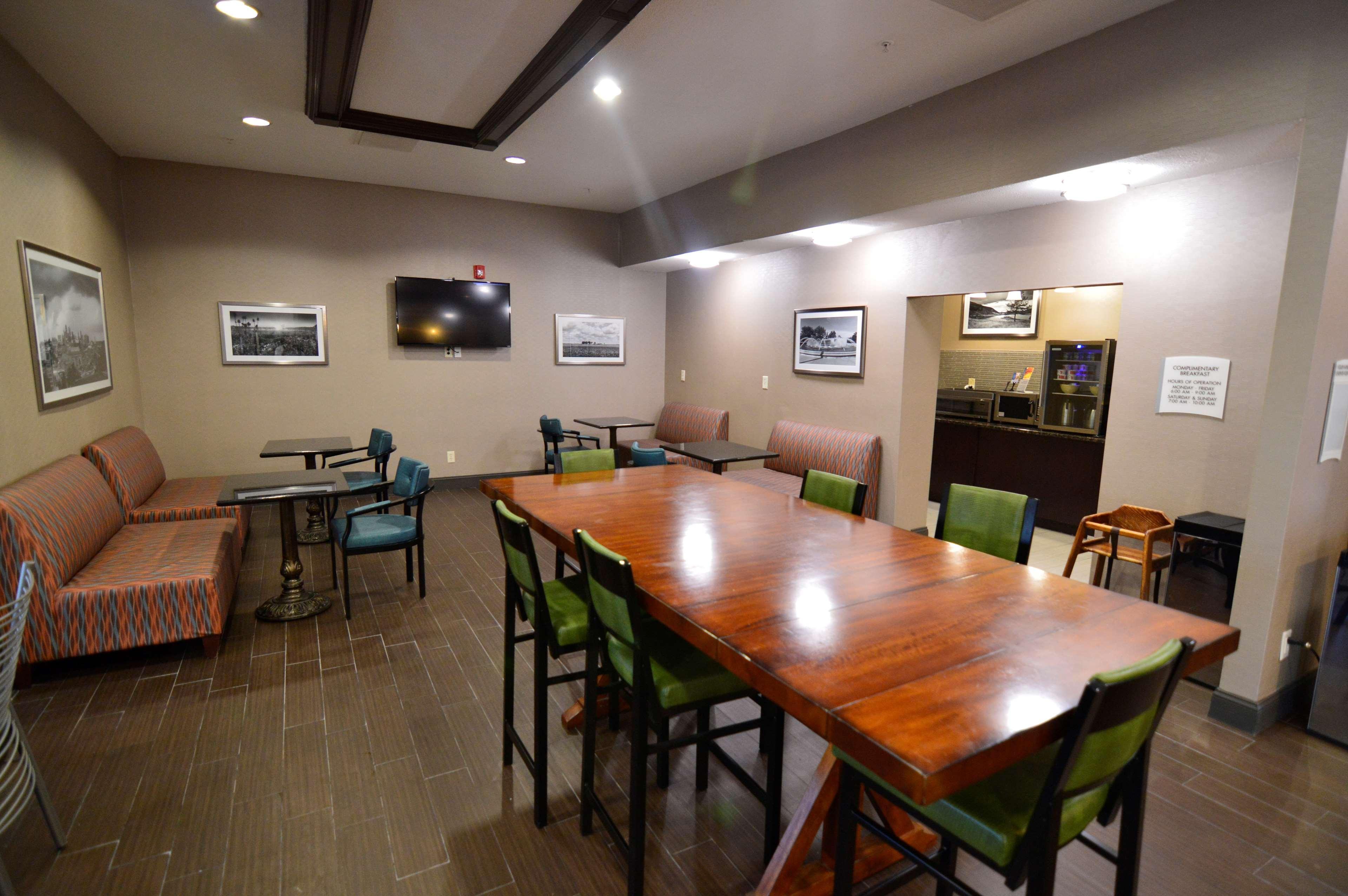 Best Western Plus Lee'S Summit Hotel & Suites Exterior foto